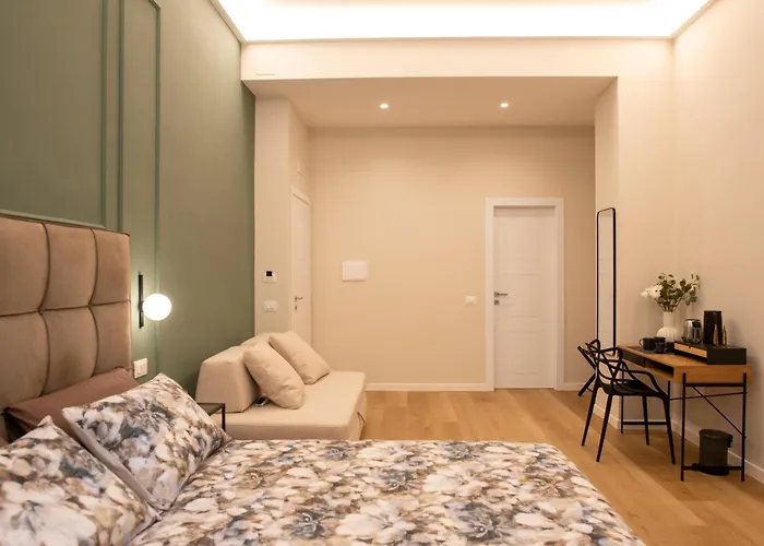 招待所 33 那不勒斯